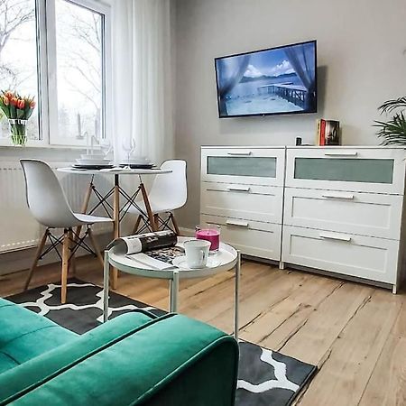 Bezagenta Mozart4 2 Room Easy Transit To City Wifi Varsóvia Exterior foto